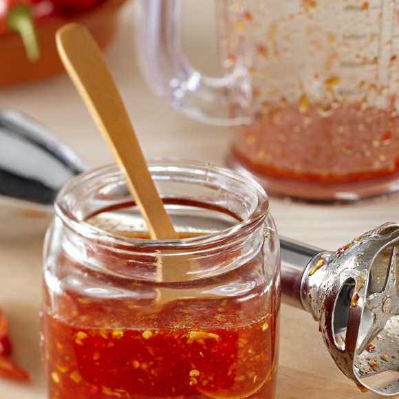 Sweet Hot Chilli Sauce Recipe | myfoodbook